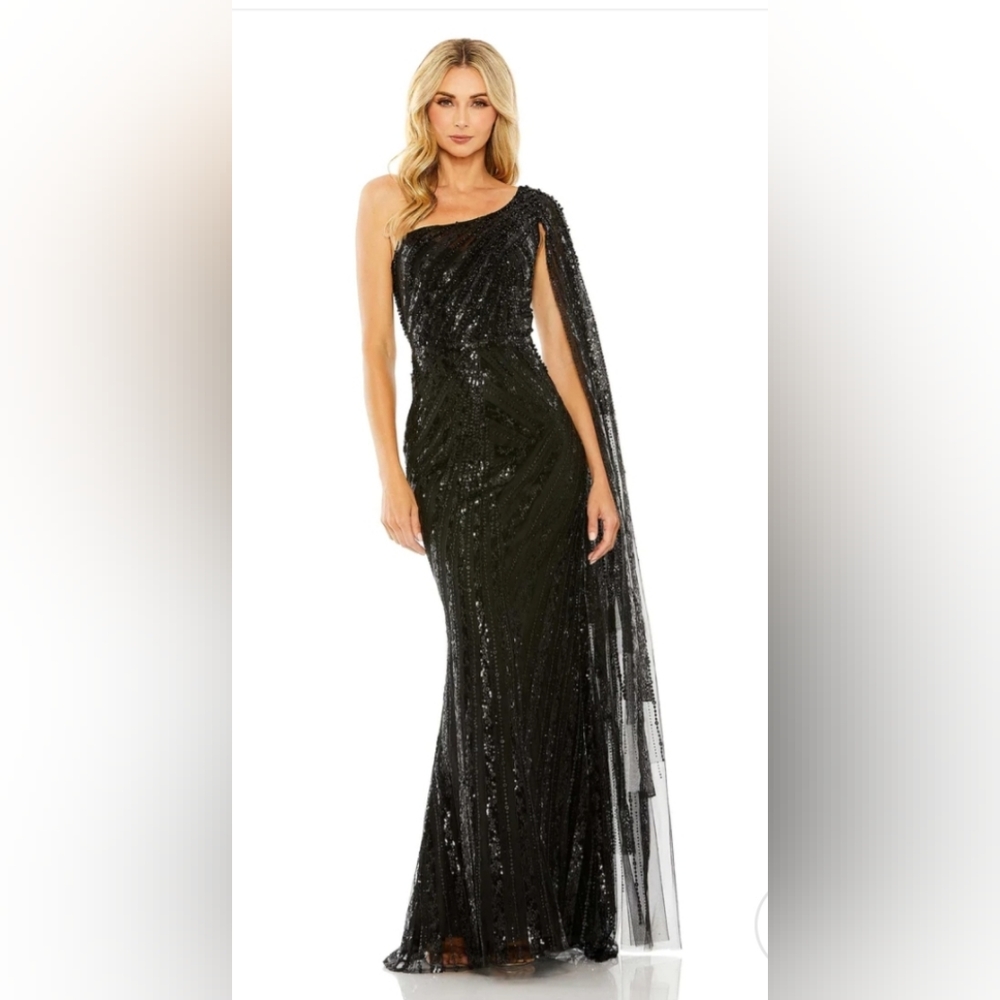Mac Duggal Black One Shoulder Cape Sleeve Embellished Gown size 8